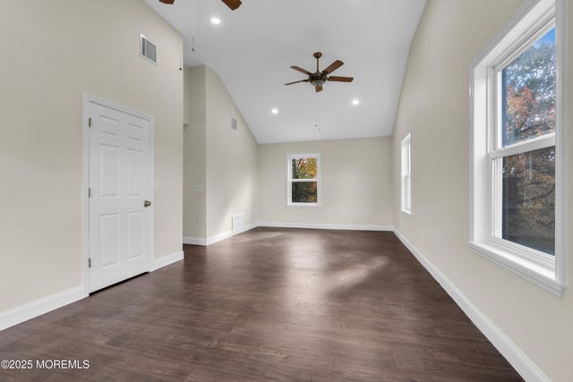 537 S Atlantic Avenue, Aberdeen, NJ 07747