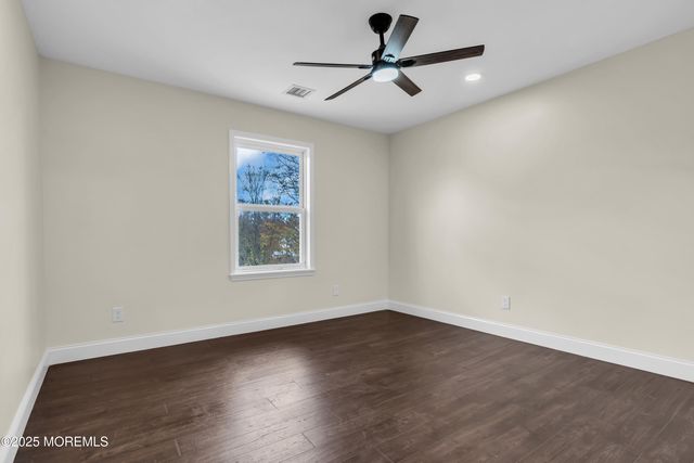 537 S Atlantic Avenue, Aberdeen, NJ 07747