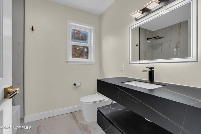 537 S Atlantic Avenue, Aberdeen, NJ 07747