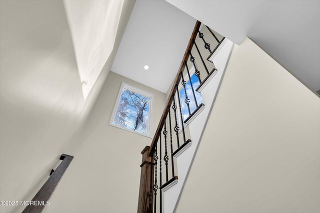 537 S Atlantic Avenue, Aberdeen, NJ 07747