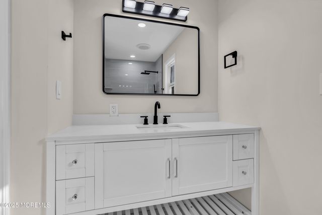 537 S Atlantic Avenue, Aberdeen, NJ 07747