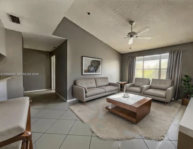 2313 N Congress Ave 34, Boynton Beach, FL 33426