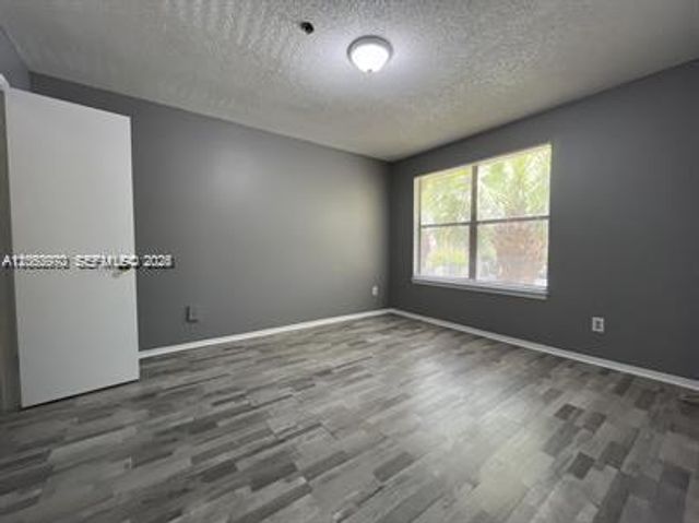 2313 N Congress Ave 34, Boynton Beach, FL 33426