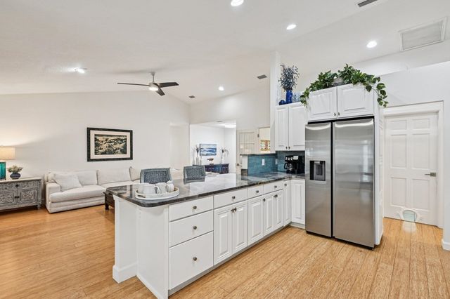 6364 Putnam St, St Augustine, FL 32080