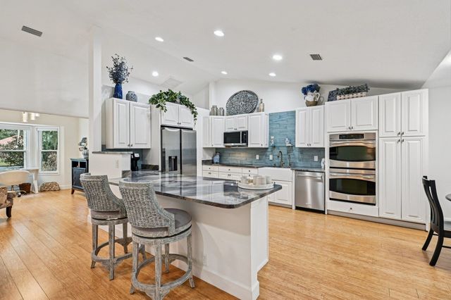 6364 Putnam St, St Augustine, FL 32080