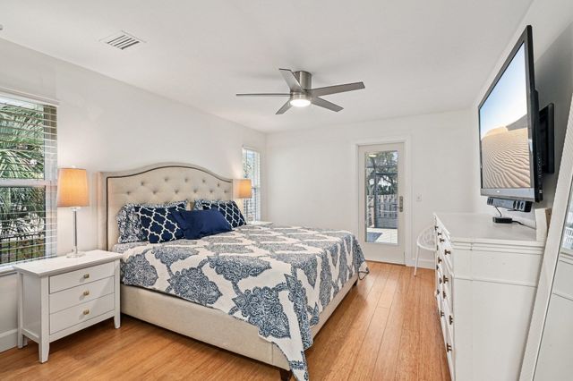 6364 Putnam St, St Augustine, FL 32080