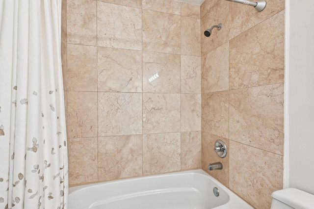 6364 Putnam St, St Augustine, FL 32080