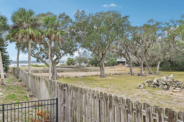 6364 Putnam St, St Augustine, FL 32080