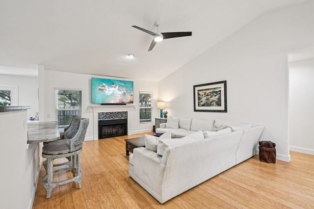 6364 Putnam St, St Augustine, FL 32080