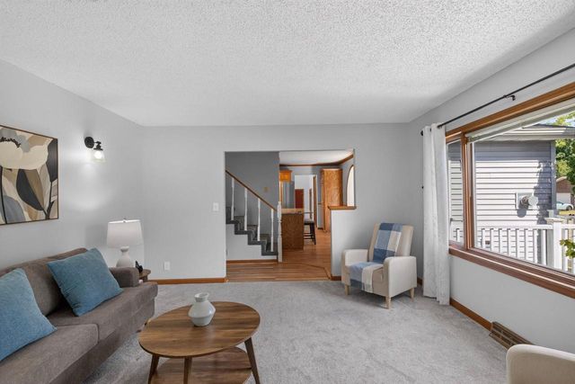 238 CRESTVIEW LANE, Nekoosa, WI 54457