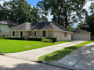 3706 Hill Springs Drive, Houston, TX 77345