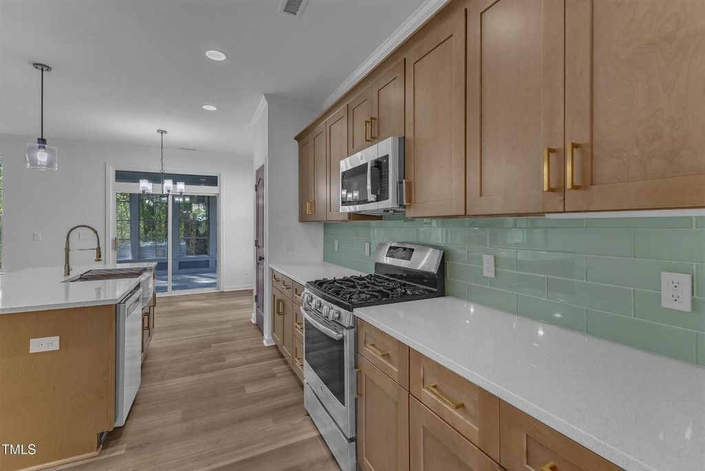 858 Lake Artesia Lane, Fuquay Varina, NC 27526