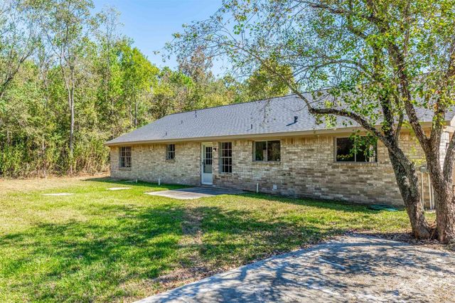 3903 Acorn Ln, Kingwood, TX 77365