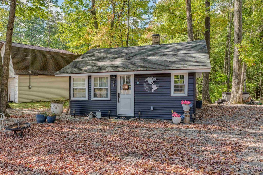 7924 Campbell, Plainfield Twp, MI 48739
