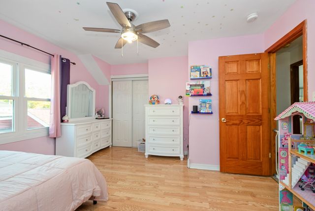 4045 Stillwell Place, Oak Lawn, IL 60453