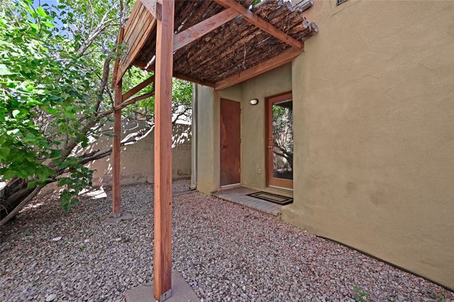 1532 Avenida De Las Americas, Santa Fe, NM 87507