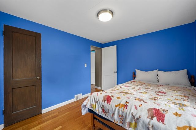 66 Oak St Ext, Dalton, MA 01226