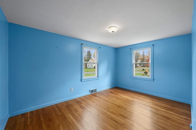 66 Oak St Ext, Dalton, MA 01226