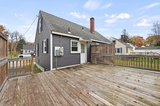 66 Oak St Ext, Dalton, MA 01226