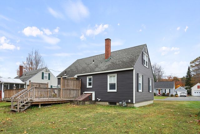 66 Oak St Ext, Dalton, MA 01226