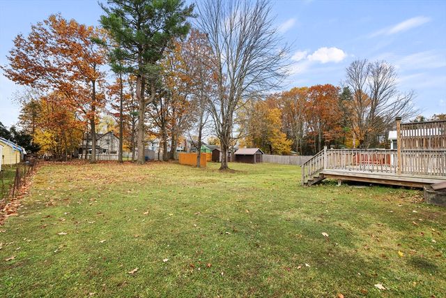 66 Oak St Ext, Dalton, MA 01226