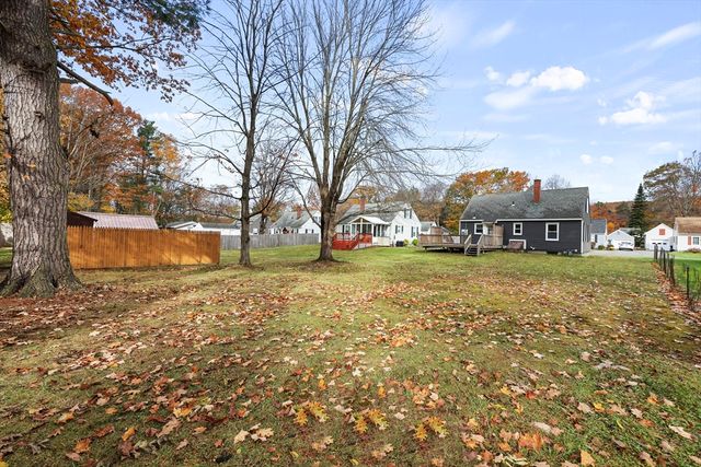 66 Oak St Ext, Dalton, MA 01226