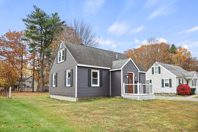 66 Oak St Ext, Dalton, MA 01226