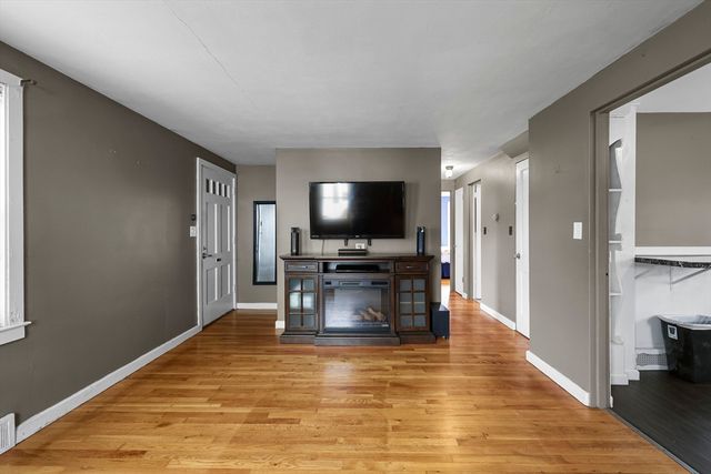 66 Oak St Ext, Dalton, MA 01226