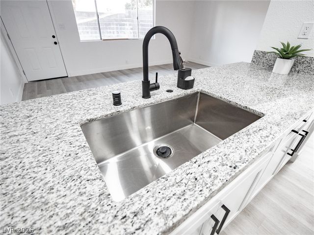 4386 Caliente Street, Las Vegas, NV 89119