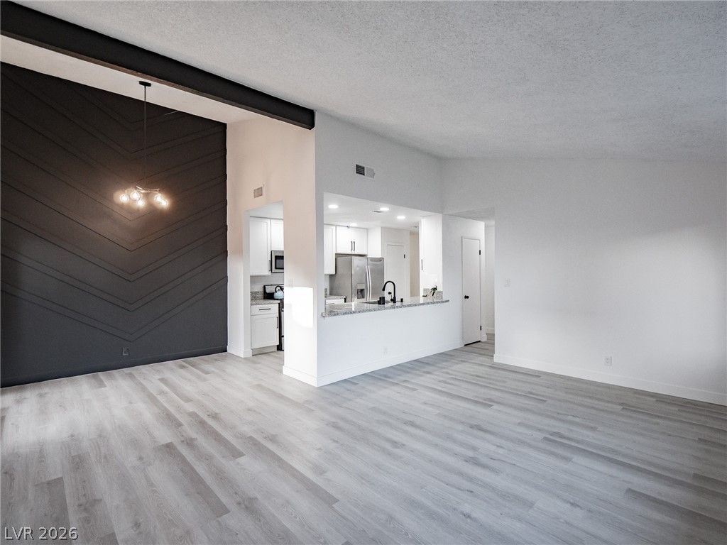 4386 Caliente Street, Las Vegas, NV 89119