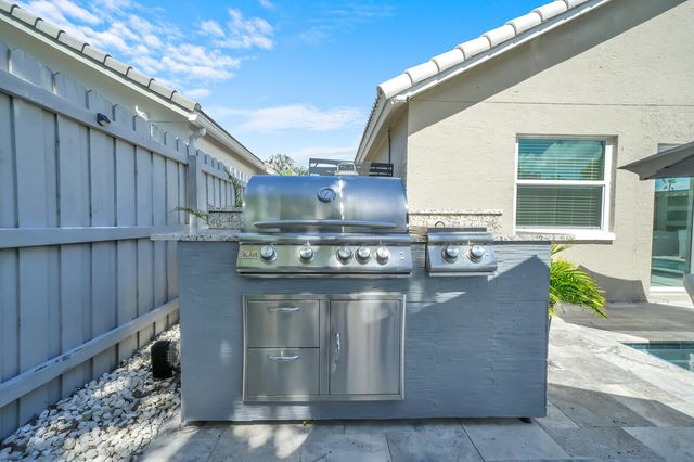 116 Cypress Cove, Jupiter, FL 33458