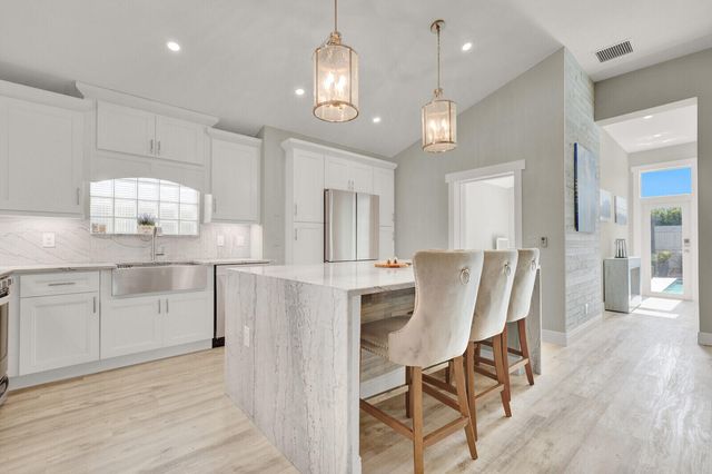 116 Cypress Cove, Jupiter, FL 33458