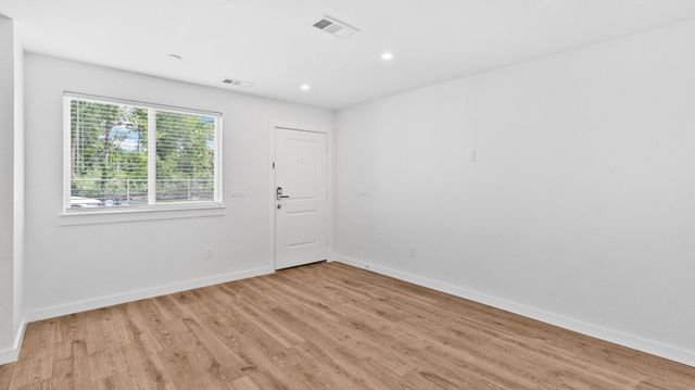 9750 Deer Trail C Drive C, Houston, TX 77038