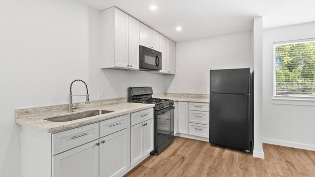 9750 Deer Trail C Drive C, Houston, TX 77038