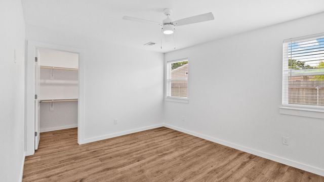 9750 Deer Trail C Drive C, Houston, TX 77038