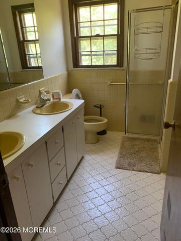 2 Carbury Road, Ocean Twp, NJ 07712