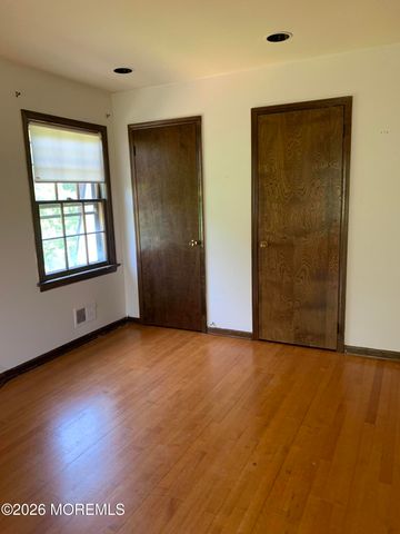 2 Carbury Road, Ocean Twp, NJ 07712