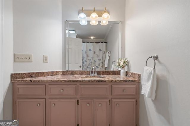 1039 Planters Trail, Greensboro, GA 30642
