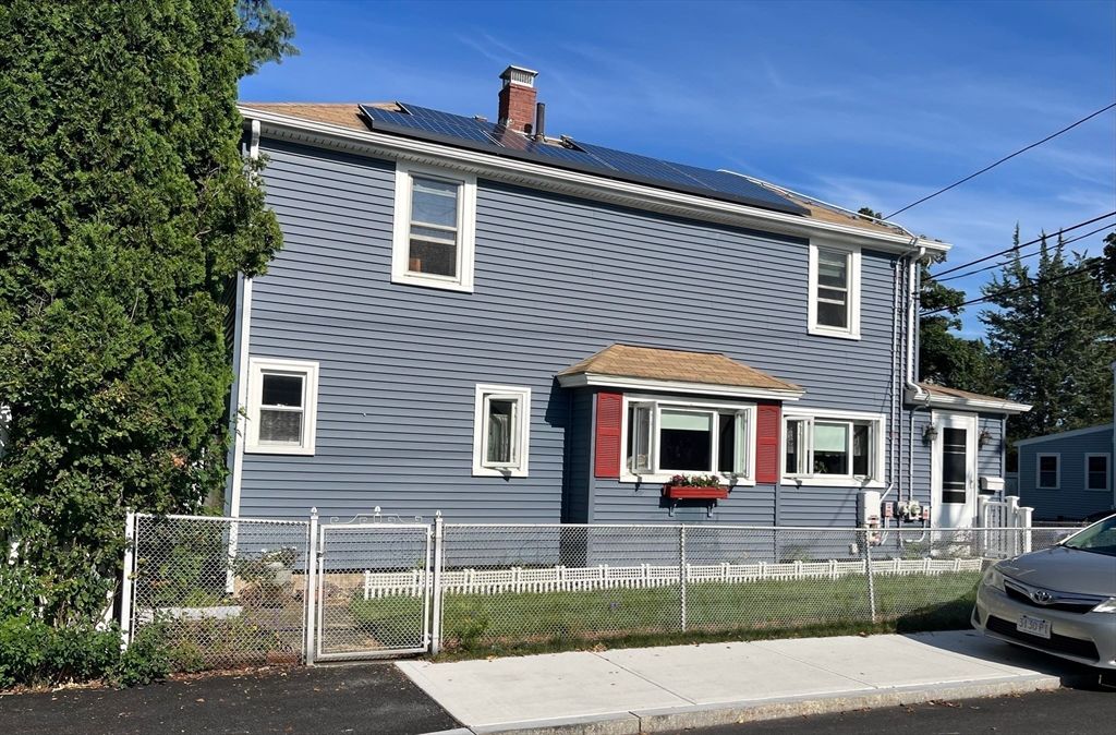 62 Turner St, Quincy, MA 02169