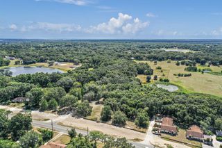 907 W MILLER STREET, Fruitland Park, FL 34731