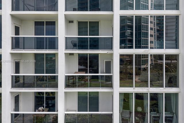 10275 Collins Ave 507, Bal Harbour, FL 33154
