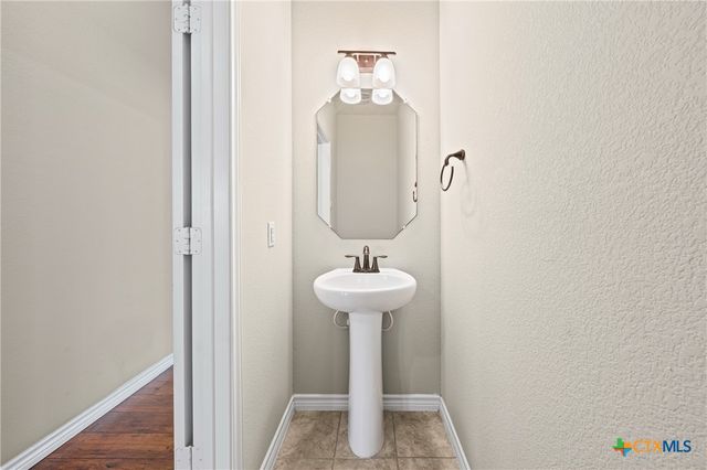 5502 Juno Drive, Belton, TX 76513