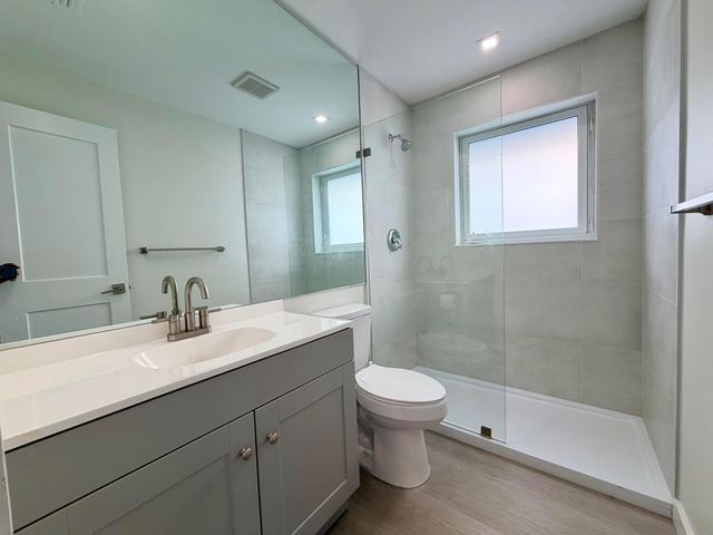 2070 NE 56th Street 1, Fort Lauderdale, FL 33308