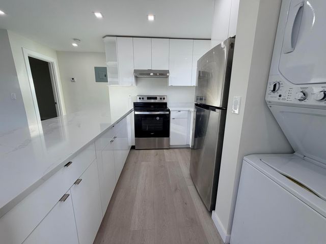 2070 NE 56th Street 1, Fort Lauderdale, FL 33308