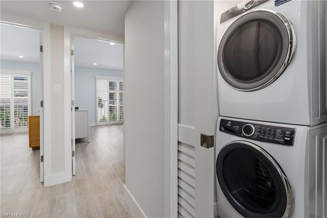 3450 Gulf Shore BLVD N 305, Naples, FL 34103