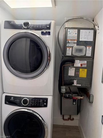 3450 Gulf Shore BLVD N 305, Naples, FL 34103