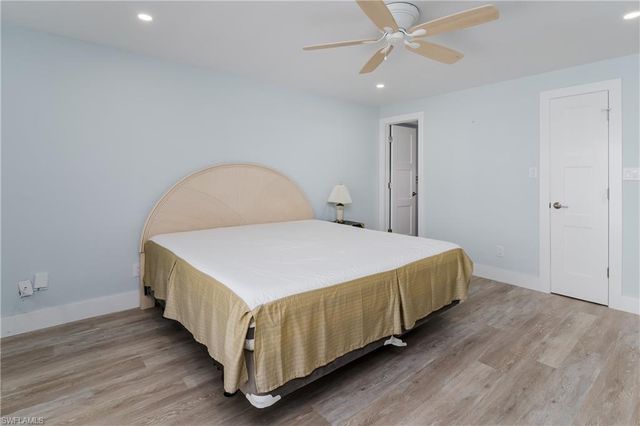 3450 Gulf Shore BLVD N 305, Naples, FL 34103