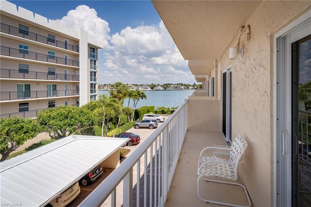 3450 Gulf Shore BLVD N 305, Naples, FL 34103