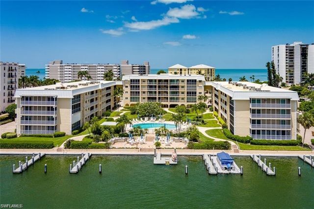 3450 Gulf Shore BLVD N 305, Naples, FL 34103