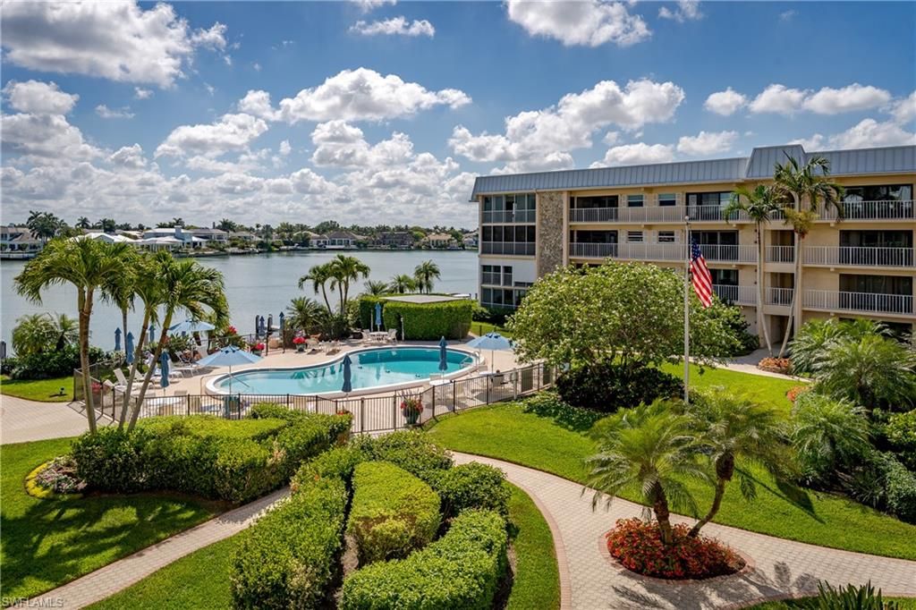 3450 Gulf Shore BLVD N 305, NAPLES, FL 34103 — photo 2